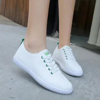 Малки бели обувки Женски 2021 Новата есенна корейската версия на основния дивата студентска обувки на равна подметка, Спортни обувки Дишащи обувки